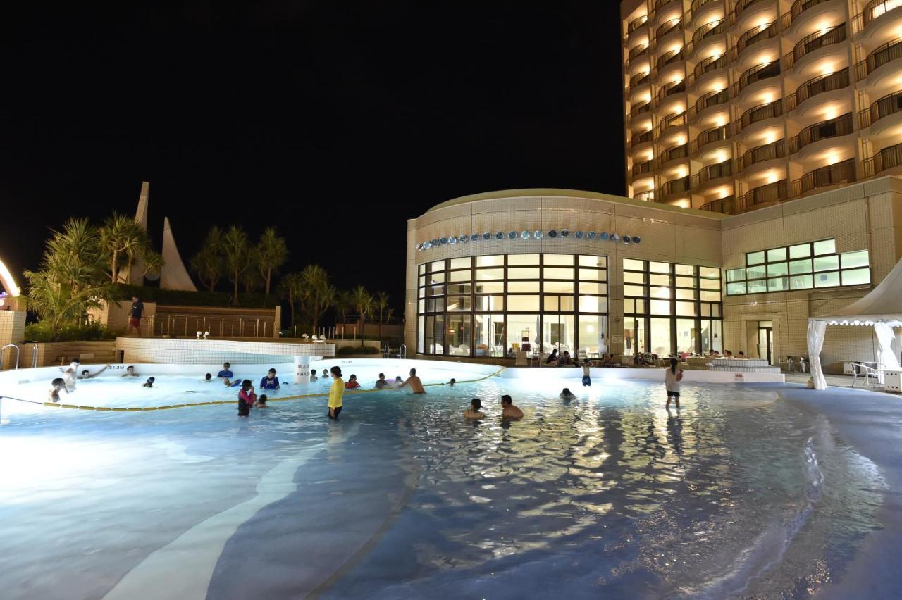 Loisir Spa Tower Naha Exterior photo